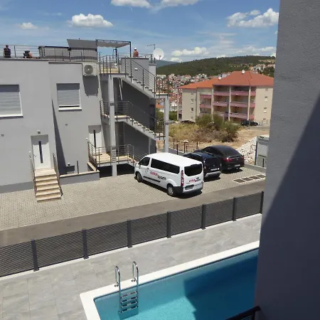 Wioletta Ciovo Okrug Gornji Διαμέρισμα *