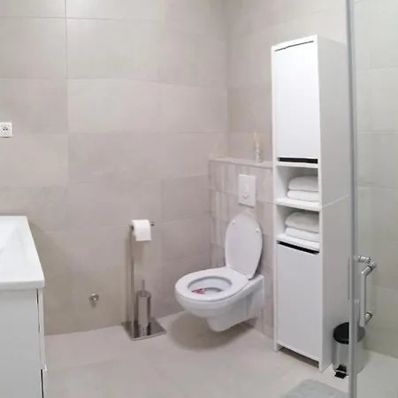 Wioletta Ciovo Okrug Gornji Трогир