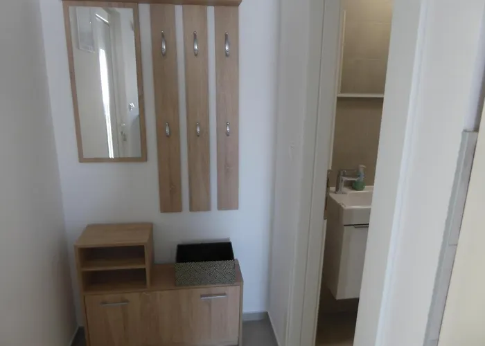 Wioletta Ciovo Okrug Gornji Trogir