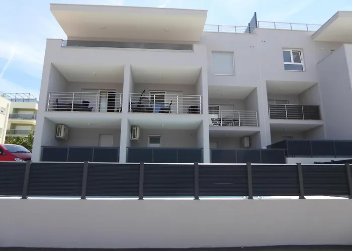 Wioletta Ciovo Okrug Gornji Trogir